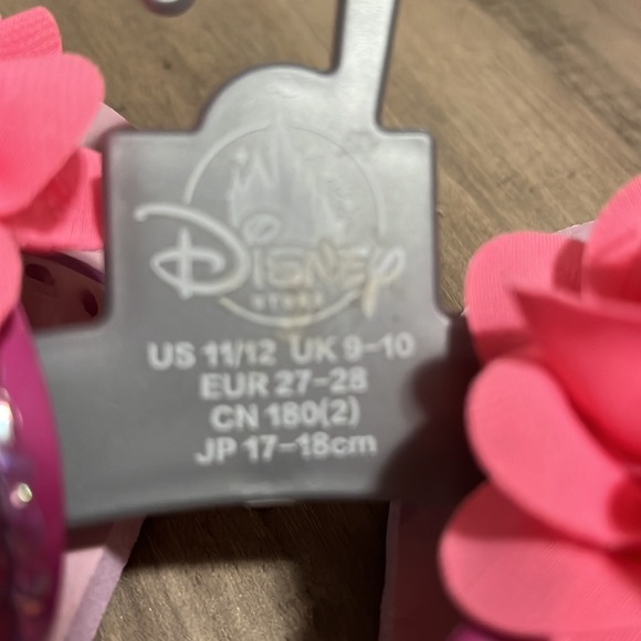 Disney. Flip Flops Sandals Shoes Girls Princess Tangled. Are New.US 11/12 - Picture 4 of 4